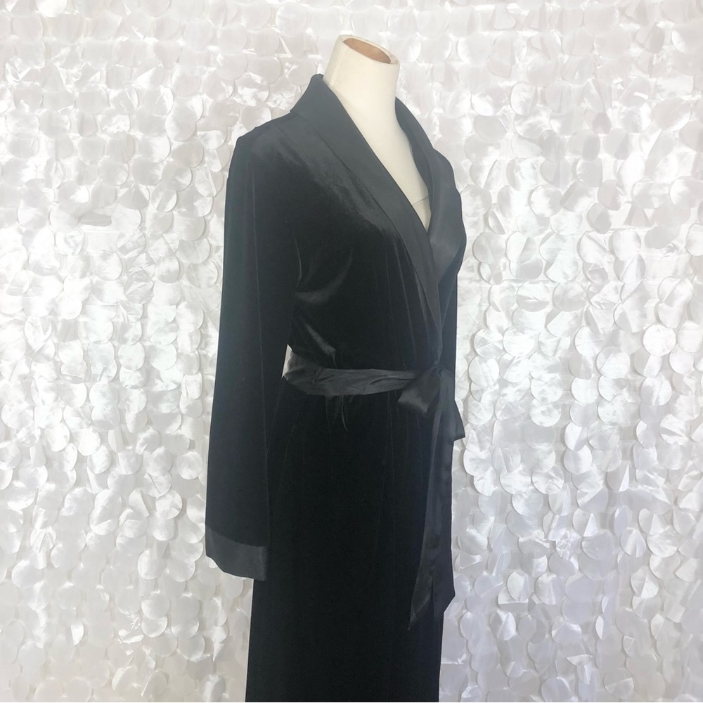 Black Velvet Long Robe with Satin Trim and Belt - Picture 3 of 9